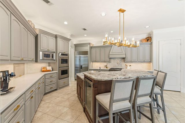 3415 W Benders Landing Boulevard, Spring, TX 77386