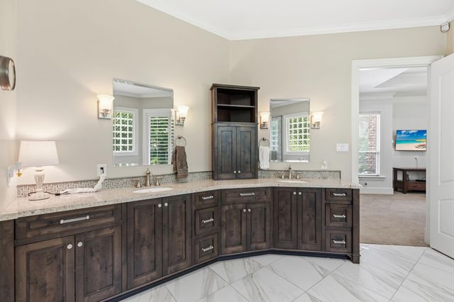 3415 W Benders Landing Boulevard, Spring, TX 77386