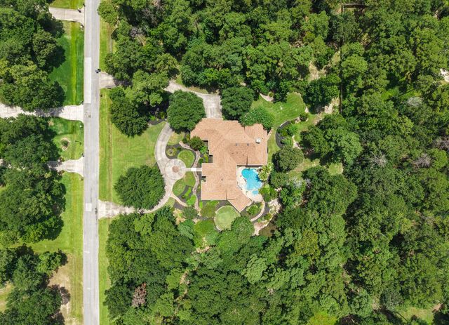 3415 W Benders Landing Boulevard, Spring, TX 77386