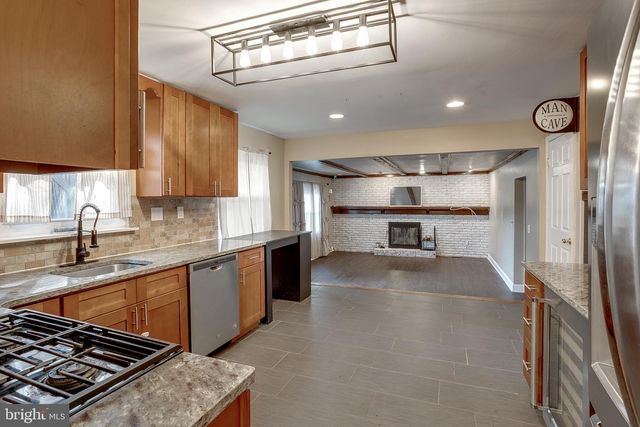 38 YALE RD, Marlton, NJ 08053