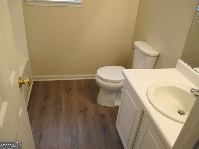 518 Red Tip Court, Loganville, GA 30052