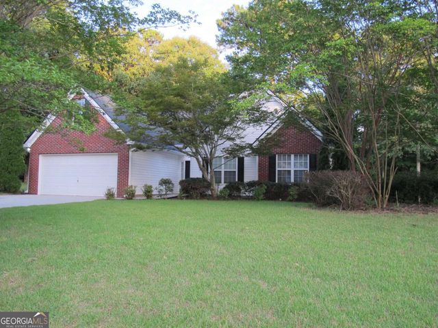 518 Red Tip Court, Loganville, GA 30052