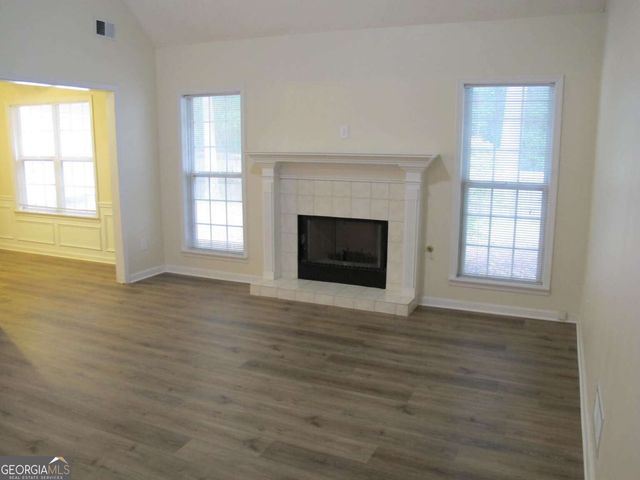 518 Red Tip Court, Loganville, GA 30052
