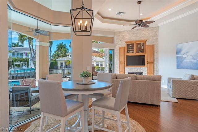 2360 SNOOK DR, Naples, FL 34102