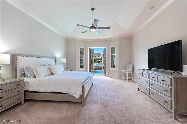 2360 SNOOK DR, Naples, FL 34102