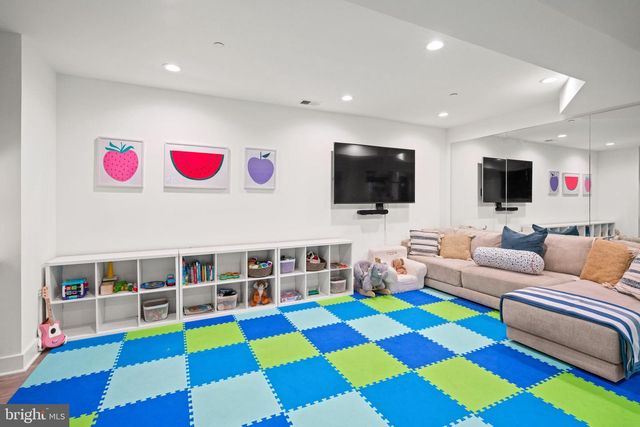 4529 ROSEDALE AVE, Bethesda, MD 20814