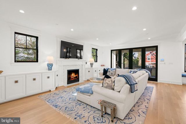 4529 ROSEDALE AVE, Bethesda, MD 20814