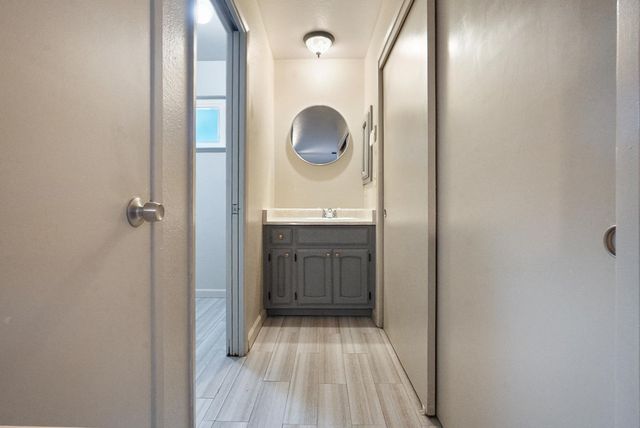 14117 Cates Court, Chowchilla, CA 93610