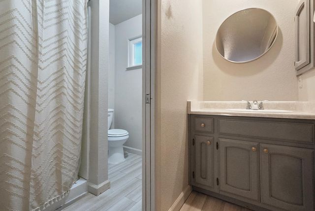 14117 Cates Court, Chowchilla, CA 93610