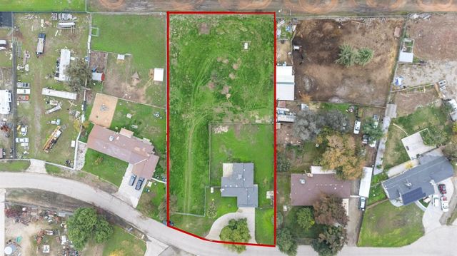 14117 Cates Court, Chowchilla, CA 93610