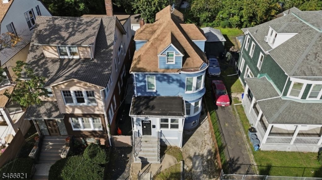 27 Richelieu Ter, Newark City, NJ 07106 — photo 5