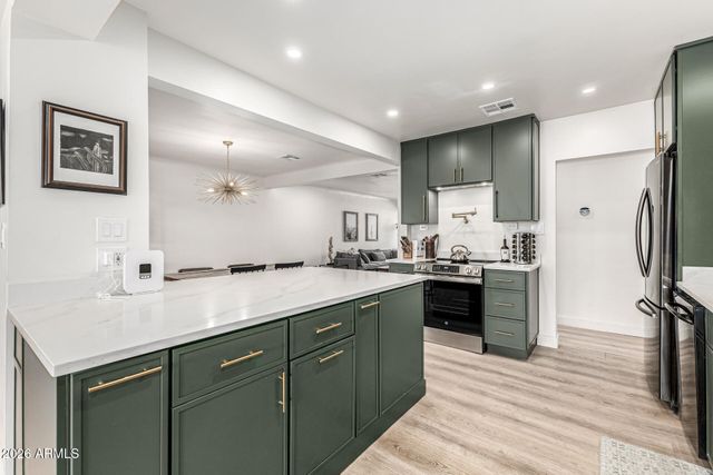 2539 E CAMPBELL Avenue, Phoenix, AZ 85016
