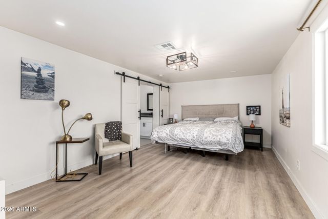 2539 E CAMPBELL Avenue, Phoenix, AZ 85016