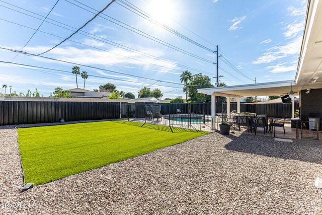 2539 E CAMPBELL Avenue, Phoenix, AZ 85016