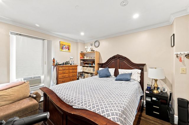 89 Eutaw Ave, Lynn, MA 01902