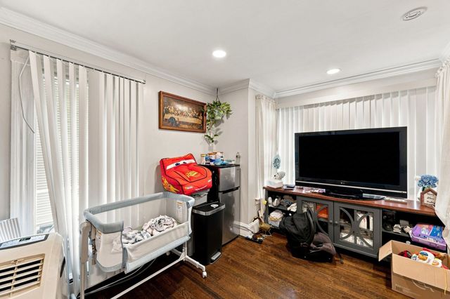 89 Eutaw Ave, Lynn, MA 01902