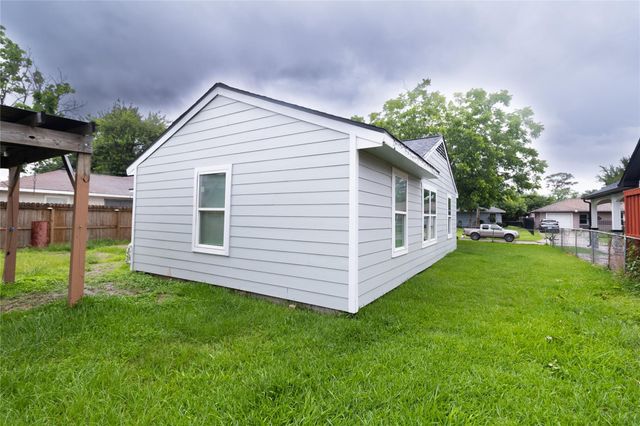 809 Norell Street, Channelview, TX 77530