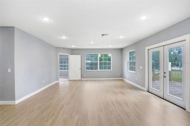 310 S DELANEY AVENUE, Avon Park, FL 33825