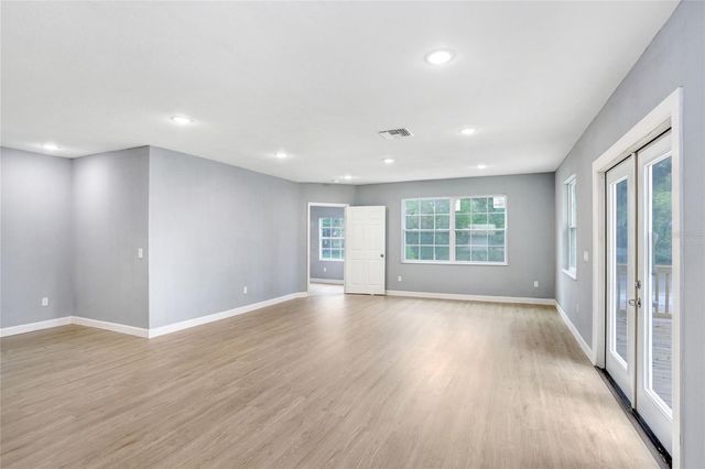 310 S DELANEY AVENUE, Avon Park, FL 33825