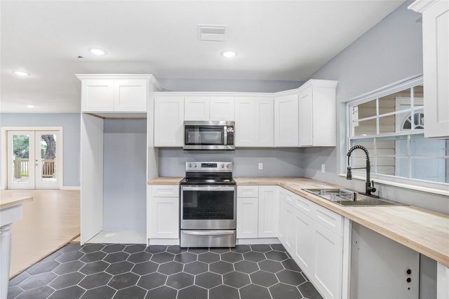 310 S DELANEY AVENUE, Avon Park, FL 33825