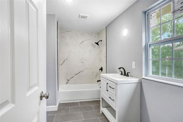 310 S DELANEY AVENUE, Avon Park, FL 33825