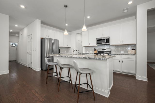 108 Sherringham Way, White House, TN 37188