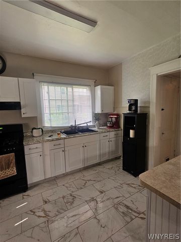 120 81st Street, Niagara Falls, NY 14304