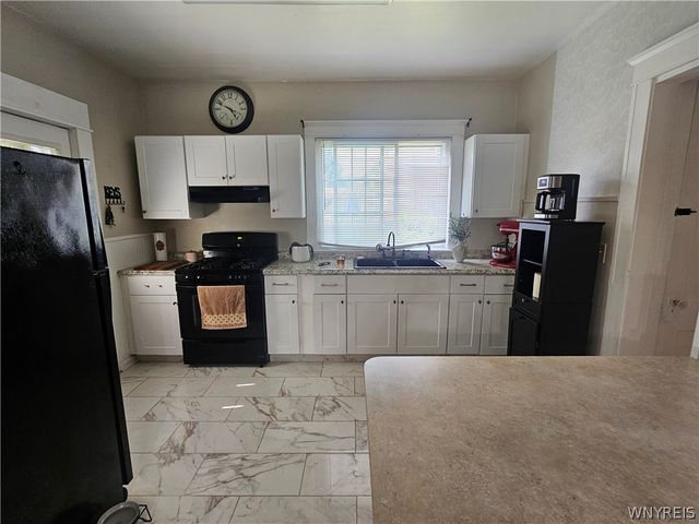 120 81st Street, Niagara Falls, NY 14304