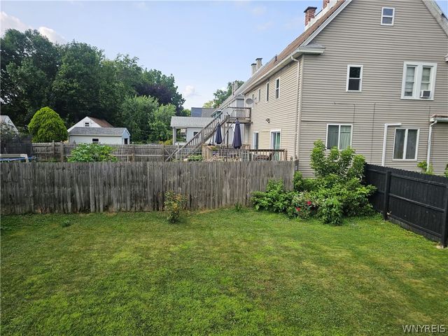 120 81st Street, Niagara Falls, NY 14304