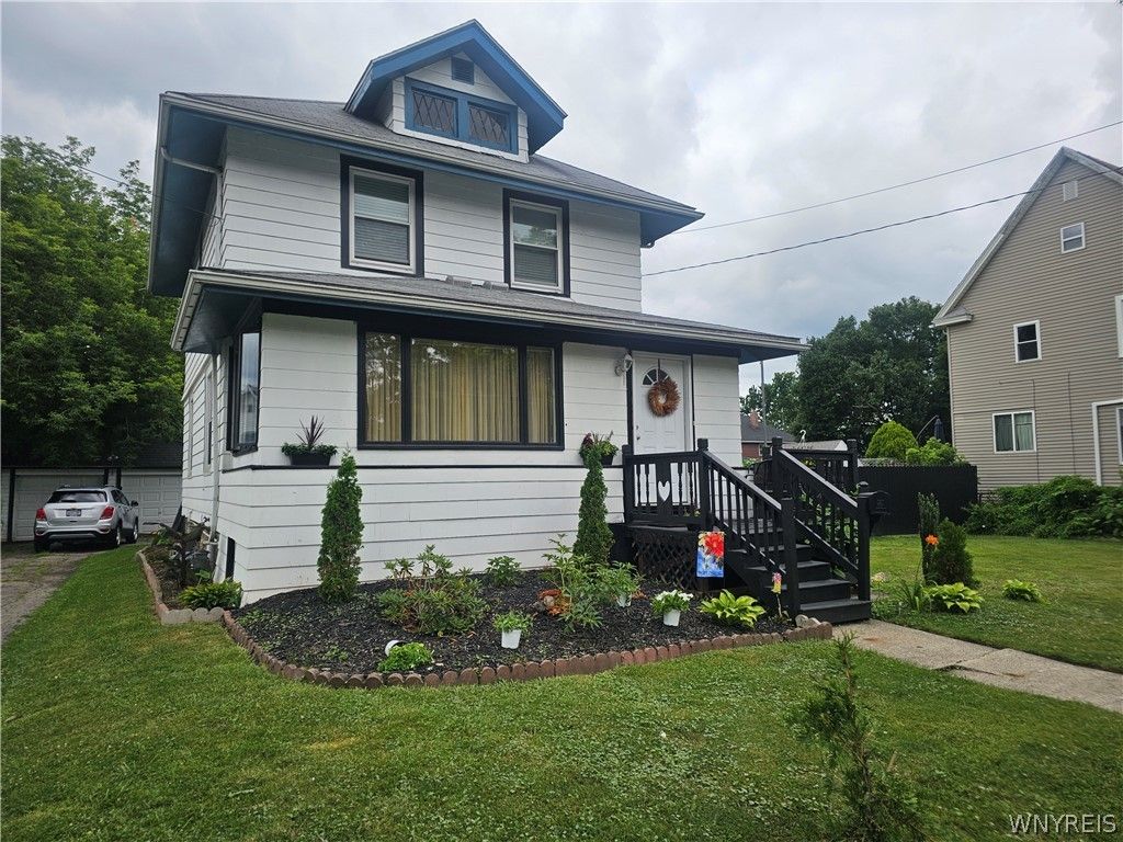 120 81st Street, Niagara Falls, NY 14304