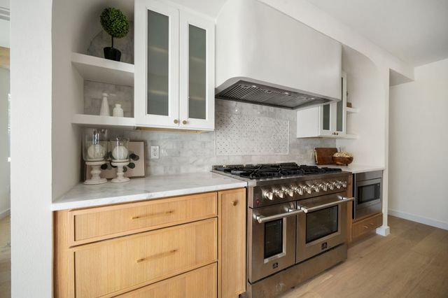 2619 Peninsula Drive, Grapevine, TX 76051