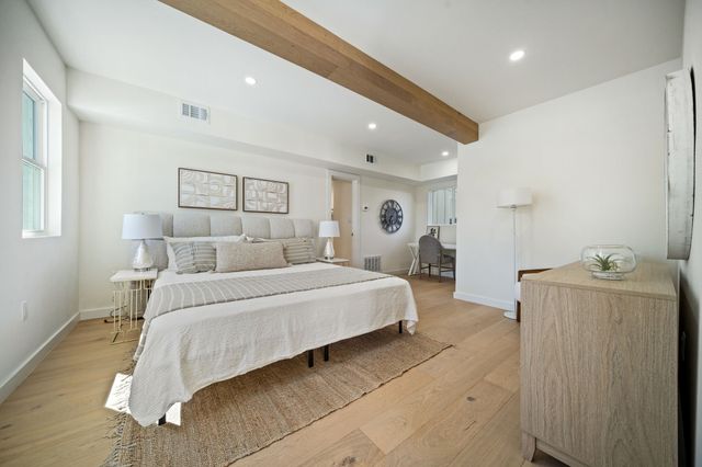 2619 Peninsula Drive, Grapevine, TX 76051