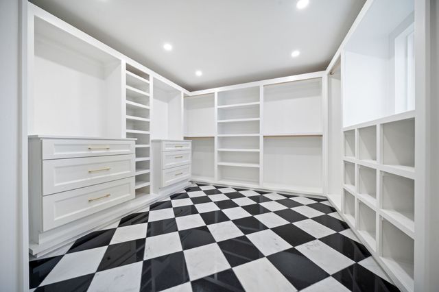 2619 Peninsula Drive, Grapevine, TX 76051