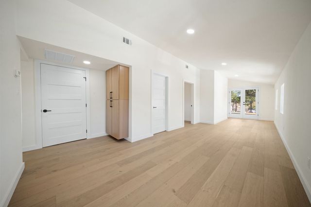 2619 Peninsula Drive, Grapevine, TX 76051