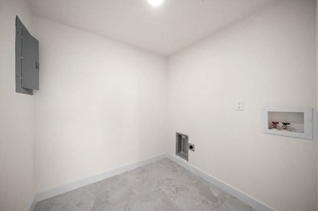 2619 Peninsula Drive, Grapevine, TX 76051