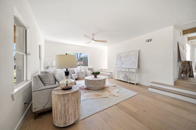 2619 Peninsula Drive, Grapevine, TX 76051