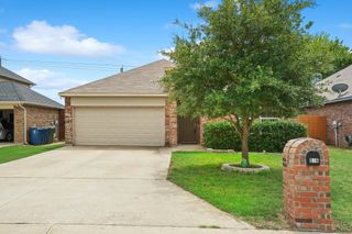 516 Highpark Court, Lake Dallas, TX 75065
