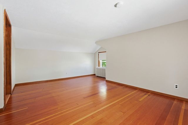 36 Alden Ave, Dartmouth, MA 02747