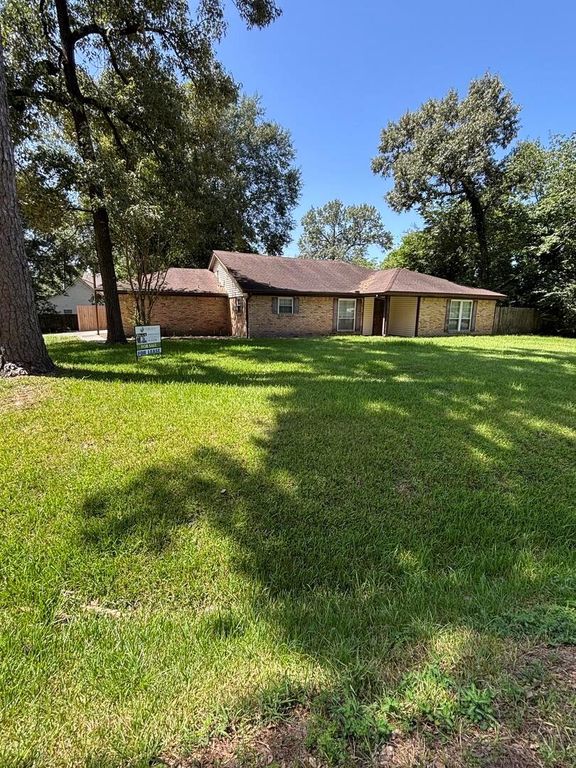 26019 Leafywood Drive, Spring, TX 77386