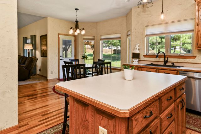 524 Quail Run Street, Rogersville, MO 65742