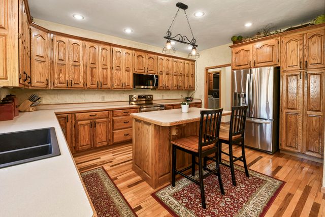 524 Quail Run Street, Rogersville, MO 65742