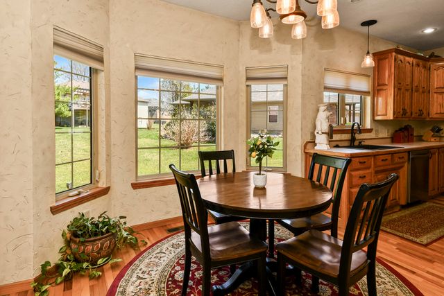 524 Quail Run Street, Rogersville, MO 65742
