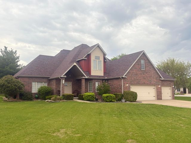 524 Quail Run Street, Rogersville, MO 65742