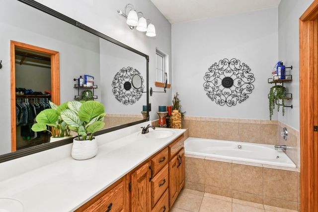 524 Quail Run Street, Rogersville, MO 65742