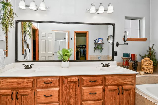 524 Quail Run Street, Rogersville, MO 65742