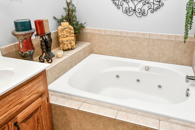 524 Quail Run Street, Rogersville, MO 65742