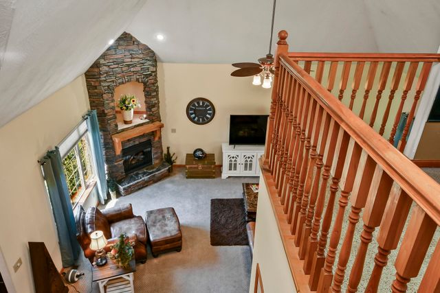 524 Quail Run Street, Rogersville, MO 65742