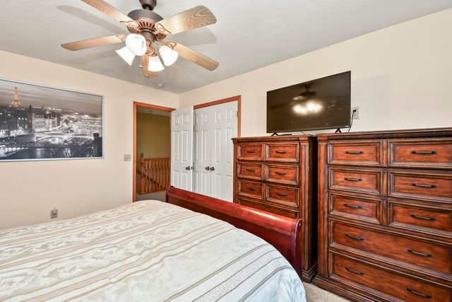 524 Quail Run Street, Rogersville, MO 65742