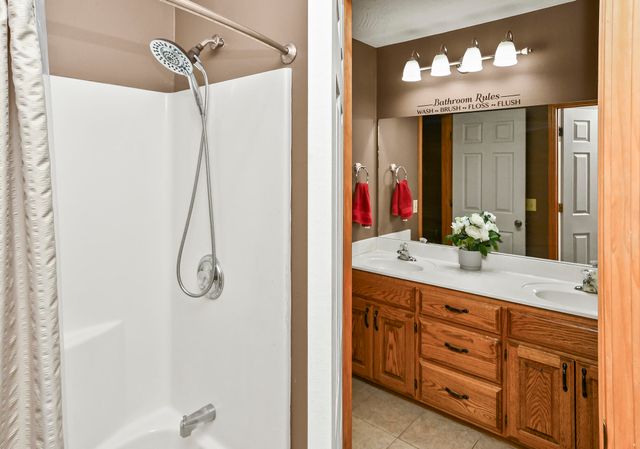 524 Quail Run Street, Rogersville, MO 65742