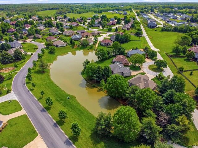 524 Quail Run Street, Rogersville, MO 65742